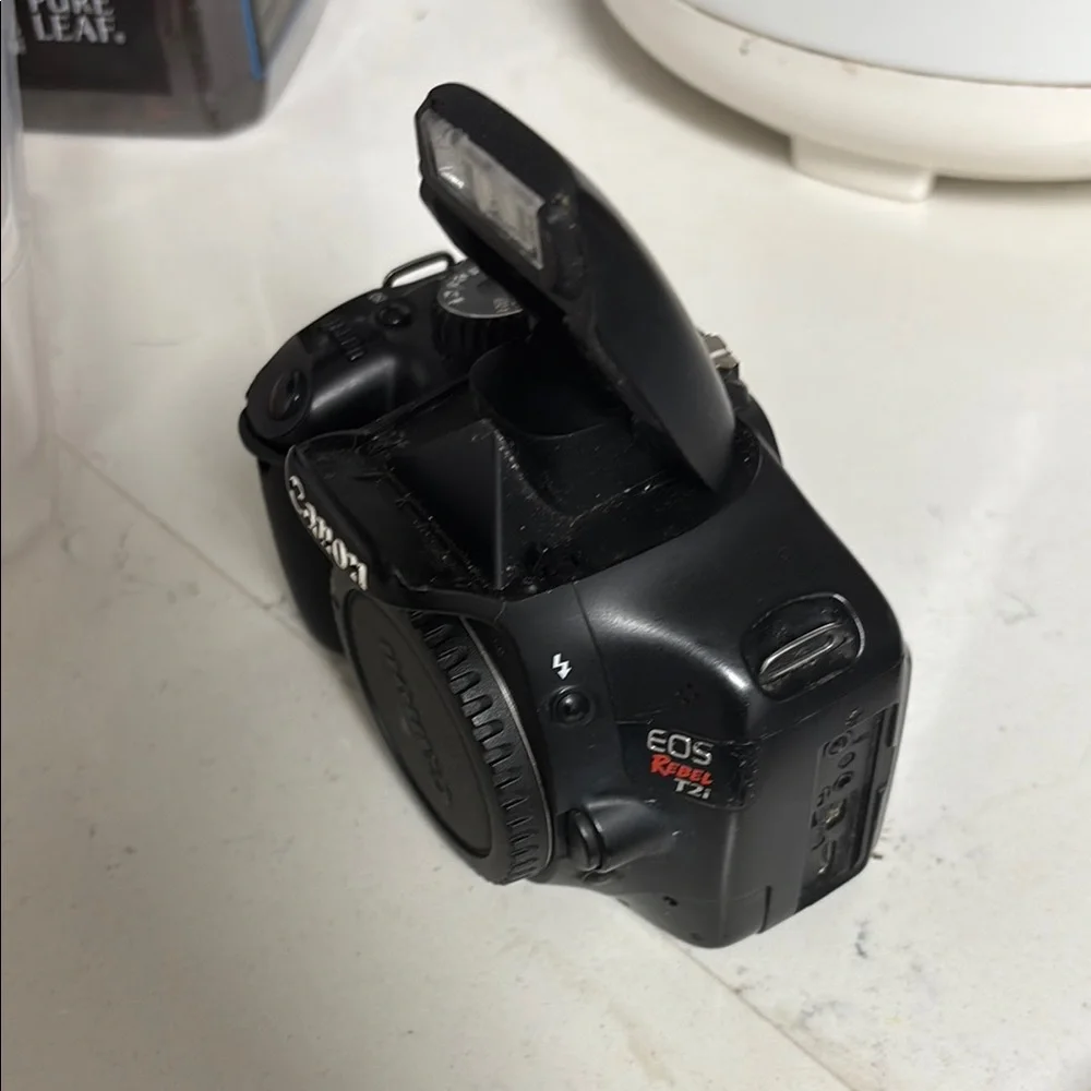 Canon EOS Rebel T2i Black Camera Body